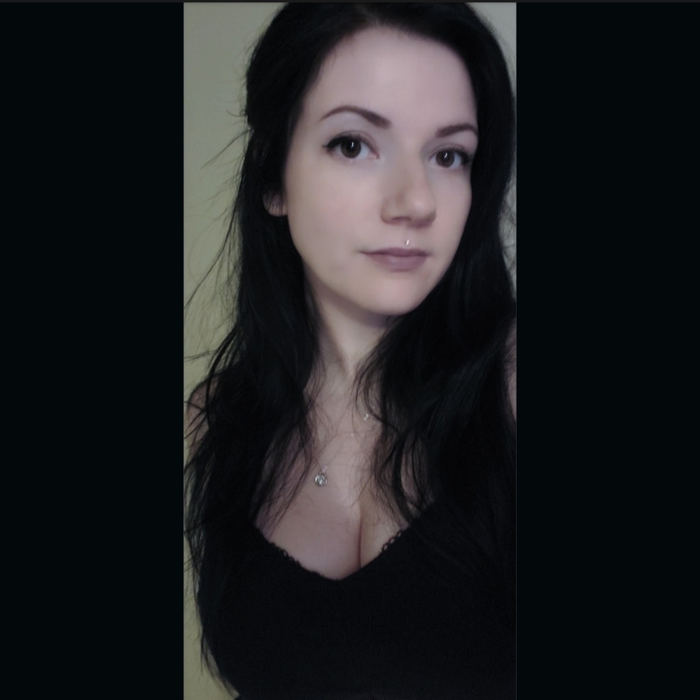 Meet your Posher, Hailey